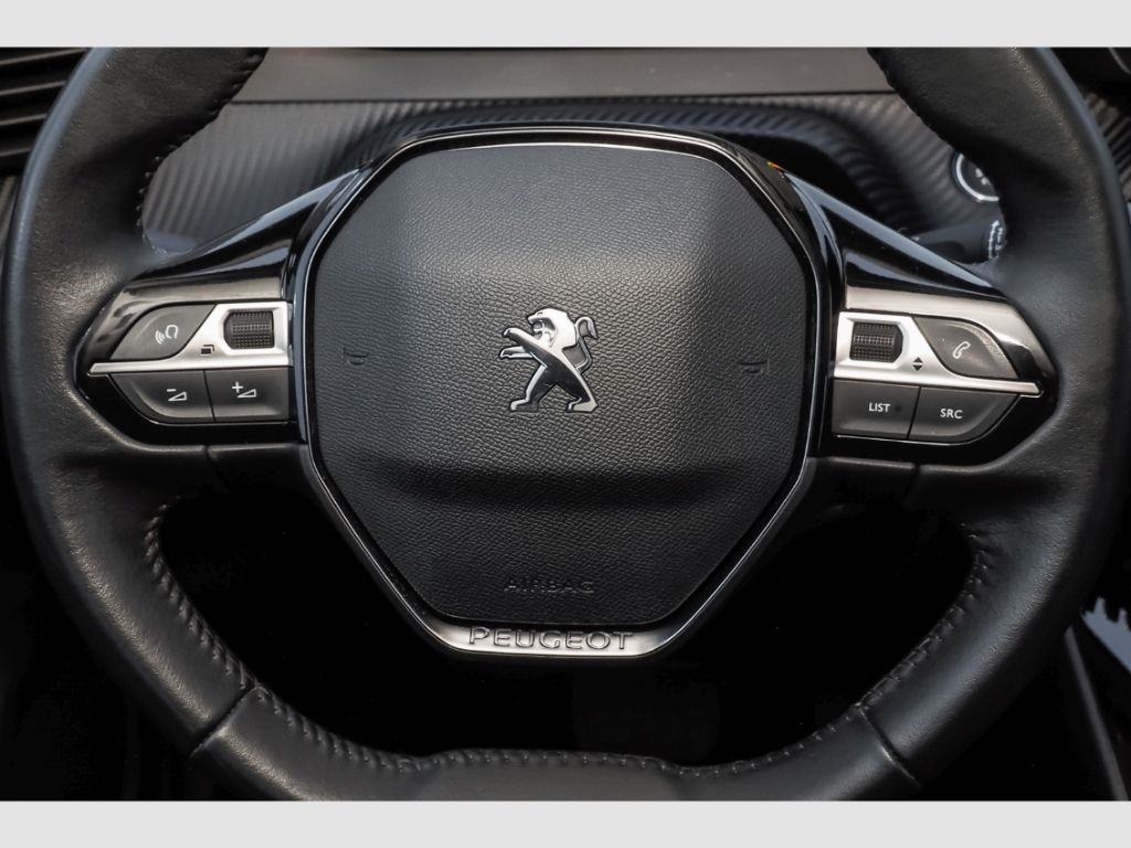 Peugeot e-2008 Active - Samsaru's Car Outlet