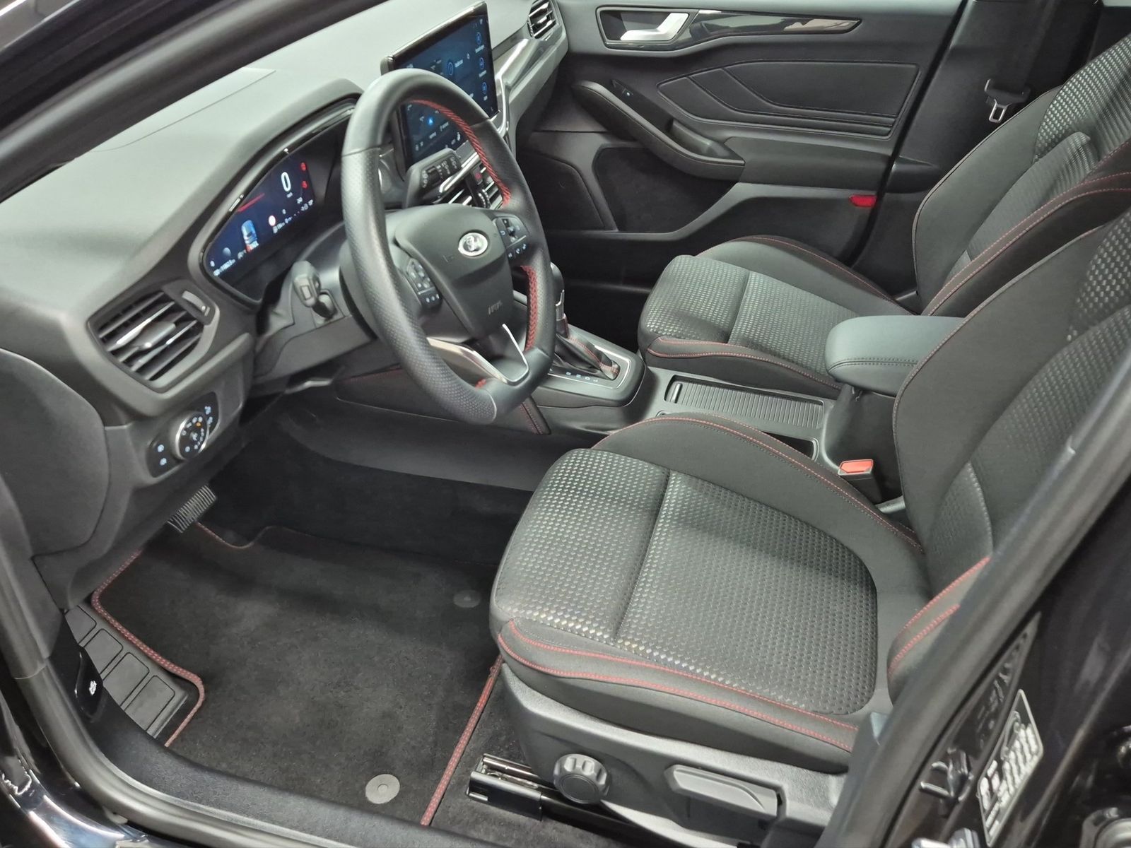 Ford Focus ST-Line X Turnier Aut.*AHK*ACC*HUD*KAM*NAV