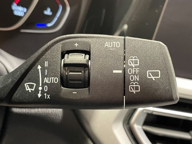 BMW 318 D Touring - Samsaru's Car Outlet