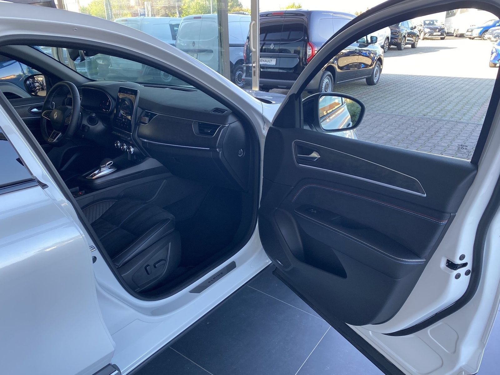 Renault Arkana ESPRIT ALPINE Mild Hybrid - Samsaru's Car Outlet