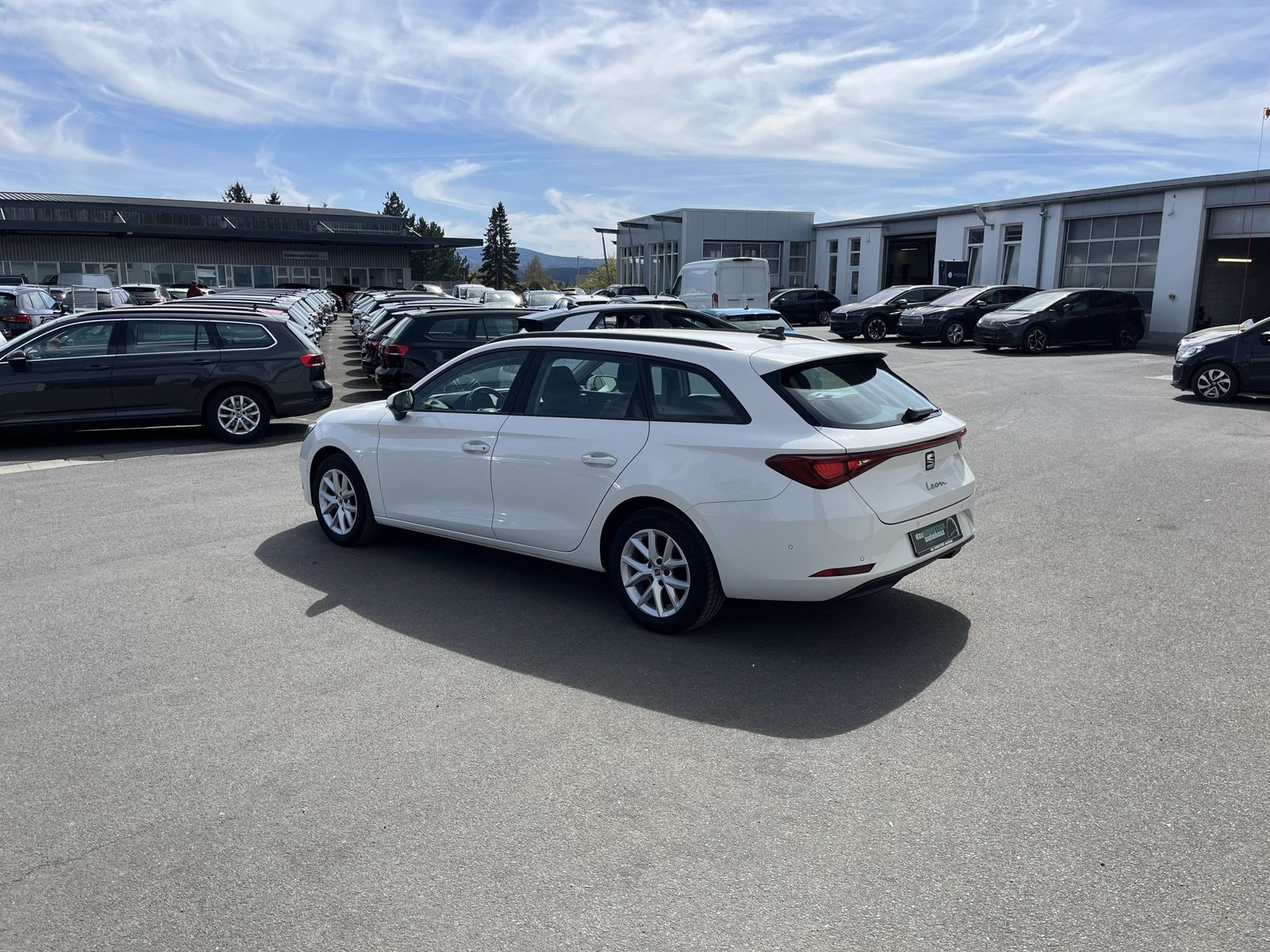 Seat Leon SP 2.0 TDI DSG Style 141€ m.20% Anz.AHK Nav