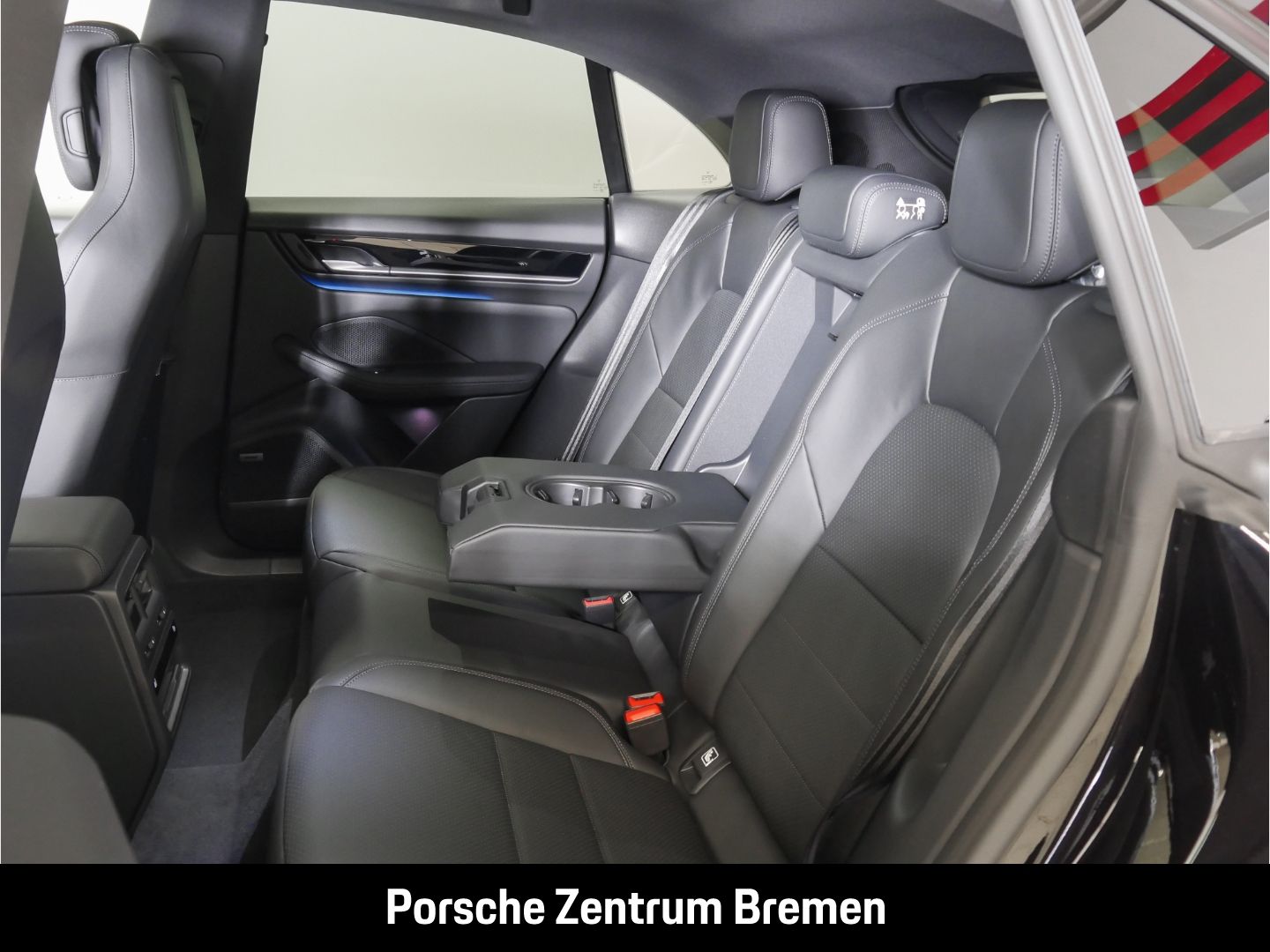 Porsche Macan 4 - Samsaru's Car Outlet