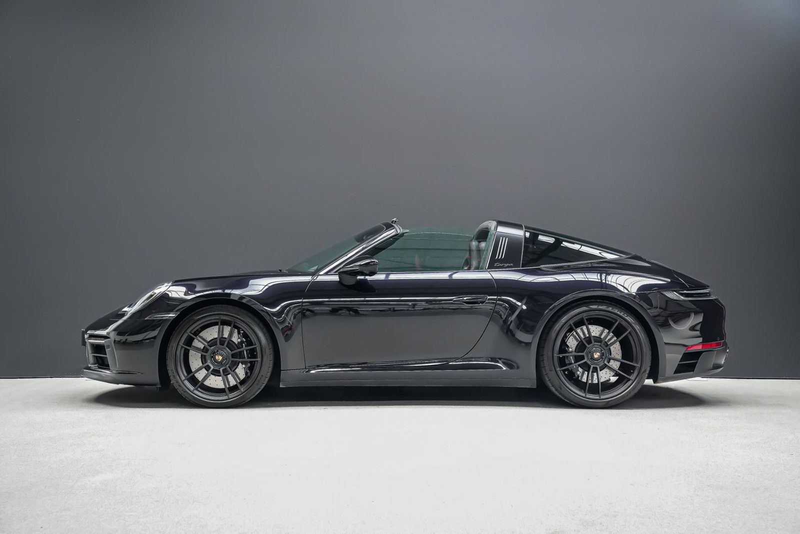 Porsche 992 Targa 4 GTS - Samsaru's Car Outlet