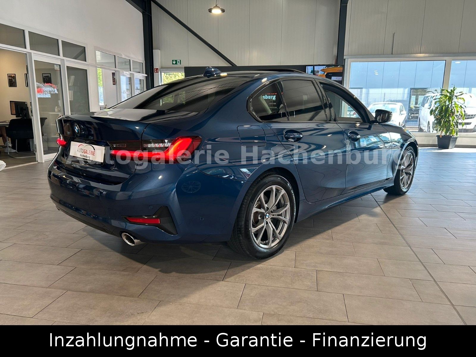 BMW 320 d Lim. Sport Line - Samsaru's Car Outlet