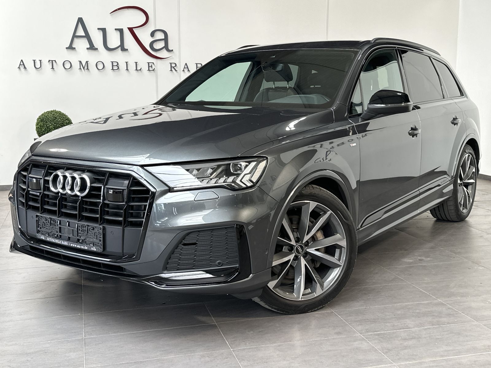 Audi Q7 50 TDI S-Line Black 7Sitzer NAV+MATRIX+AHK+VC