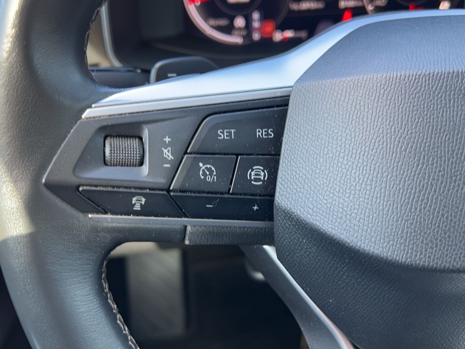 Seat Leon Sportstourer 2.0 TDI DSG Xcellence - Samsaru's Car Outlet