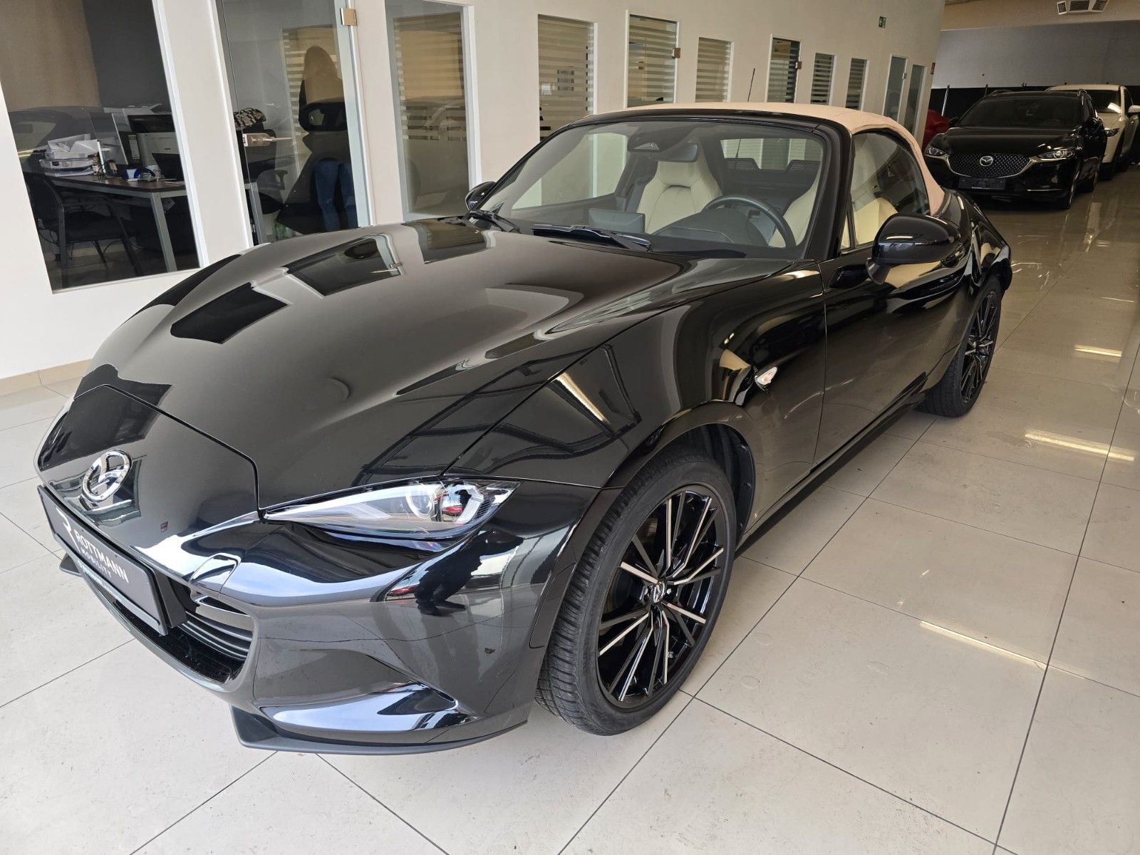 Mazda MX-5 Kazari *184 PS*RFK*NAV*BOSE*LED*