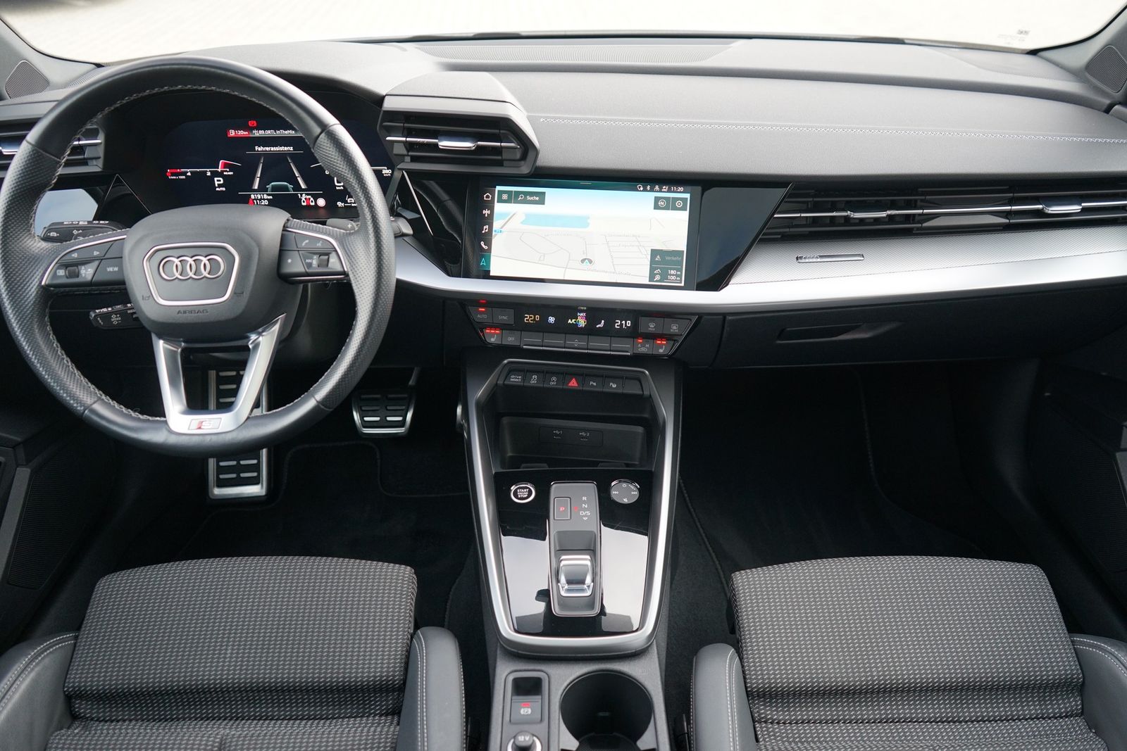 Audi A3 35 TDI Sportback S-Line S-Tronic LED Navi PDC