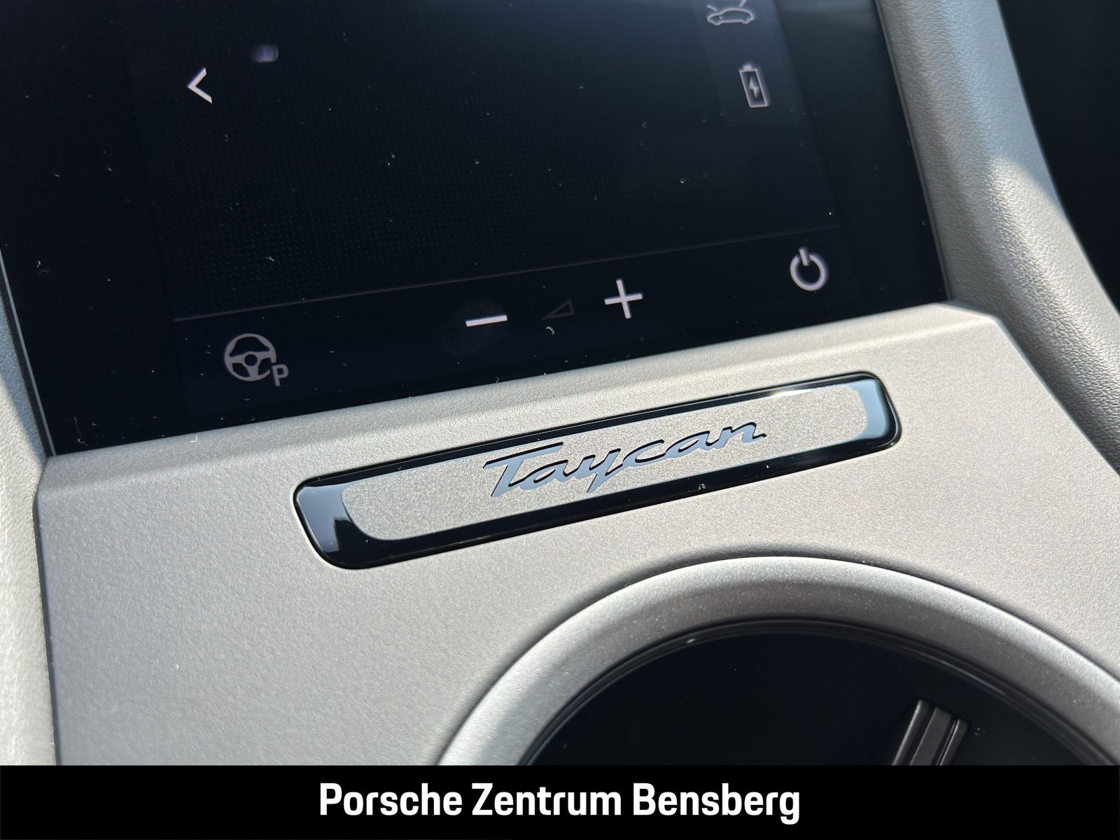 Porsche Taycan 4 Cross Turismo