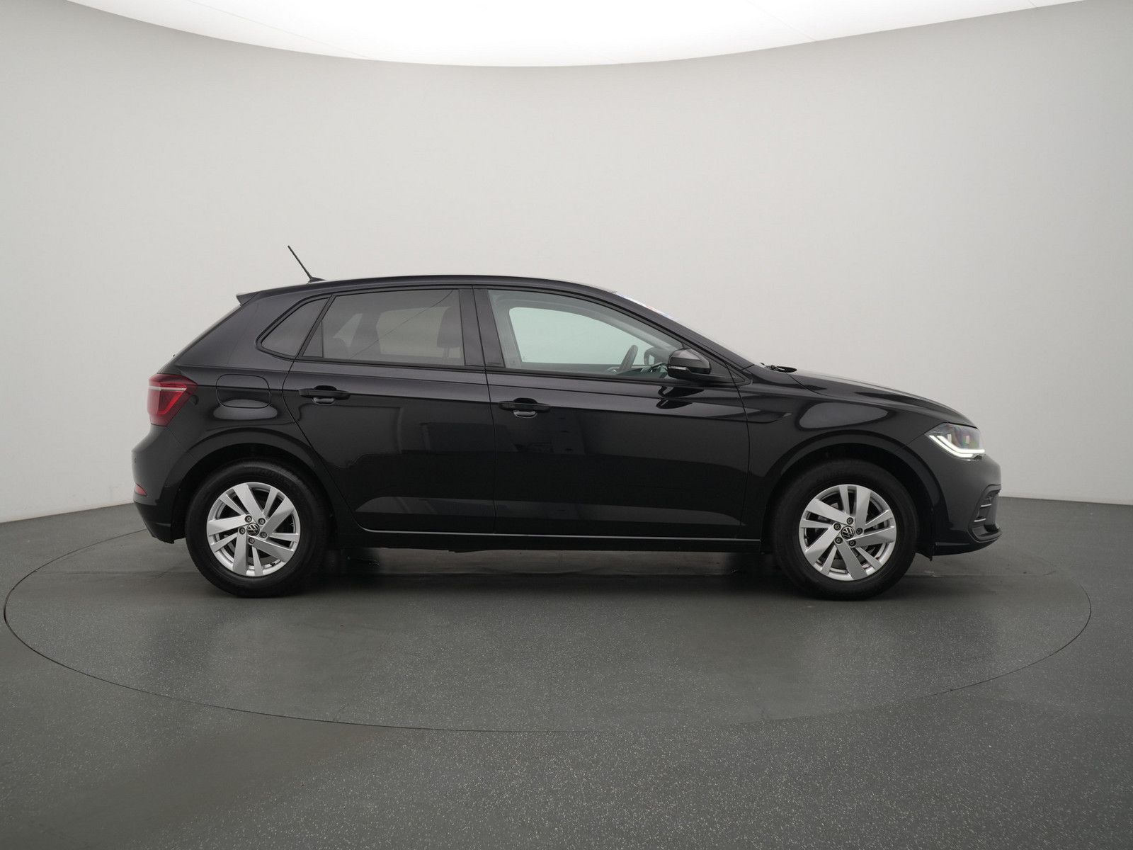 Volkswagen Polo Style DSG PANO MATRIX LEDER KAM ACC CARPLAY
