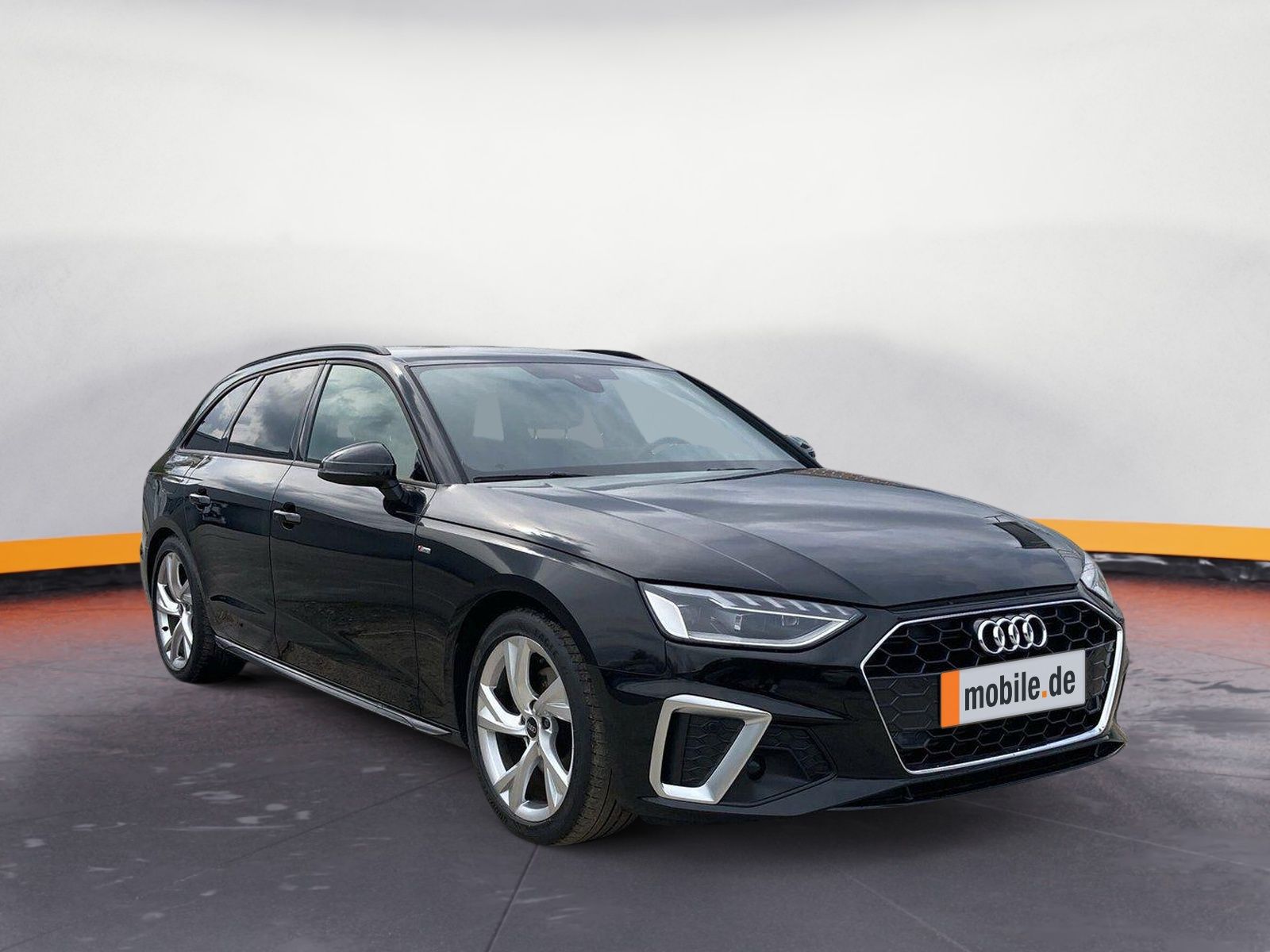 Audi A4 Avant 35 TFSI S line - Samsaru's Car Outlet