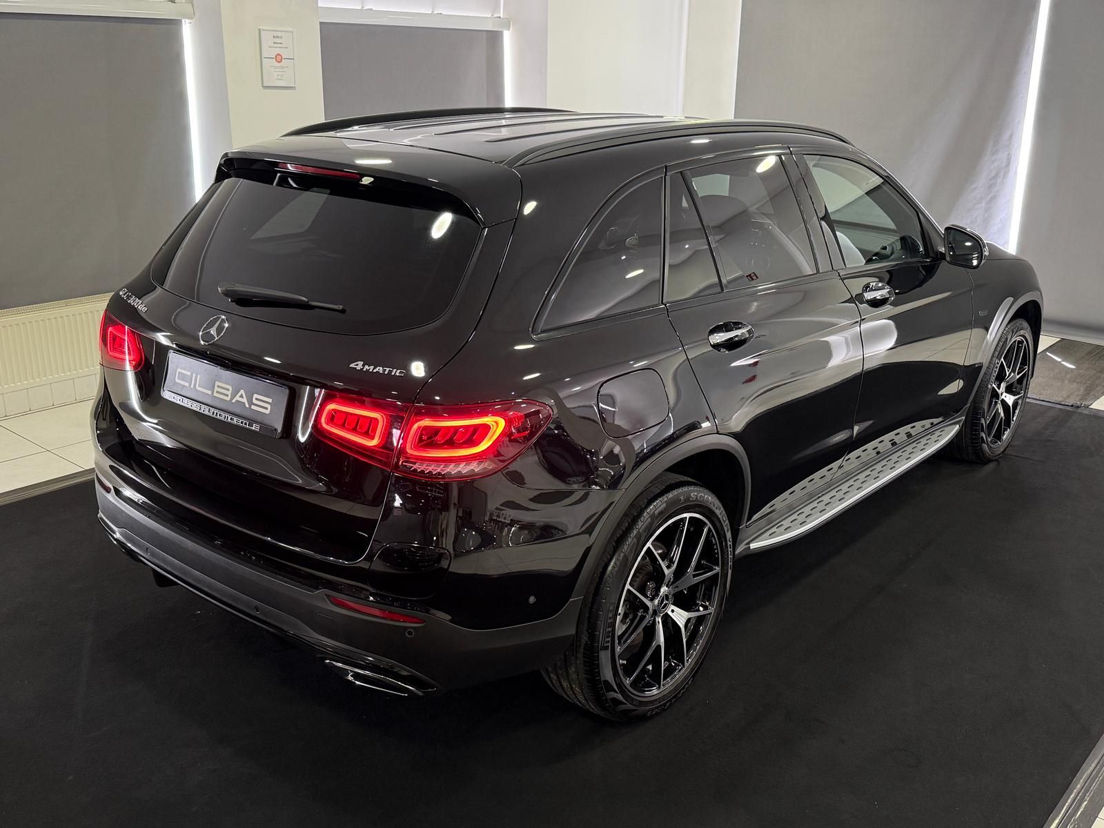 Mercedes-Benz GLC 300 de 4M AMG-Line - Samsaru's Car Outlet