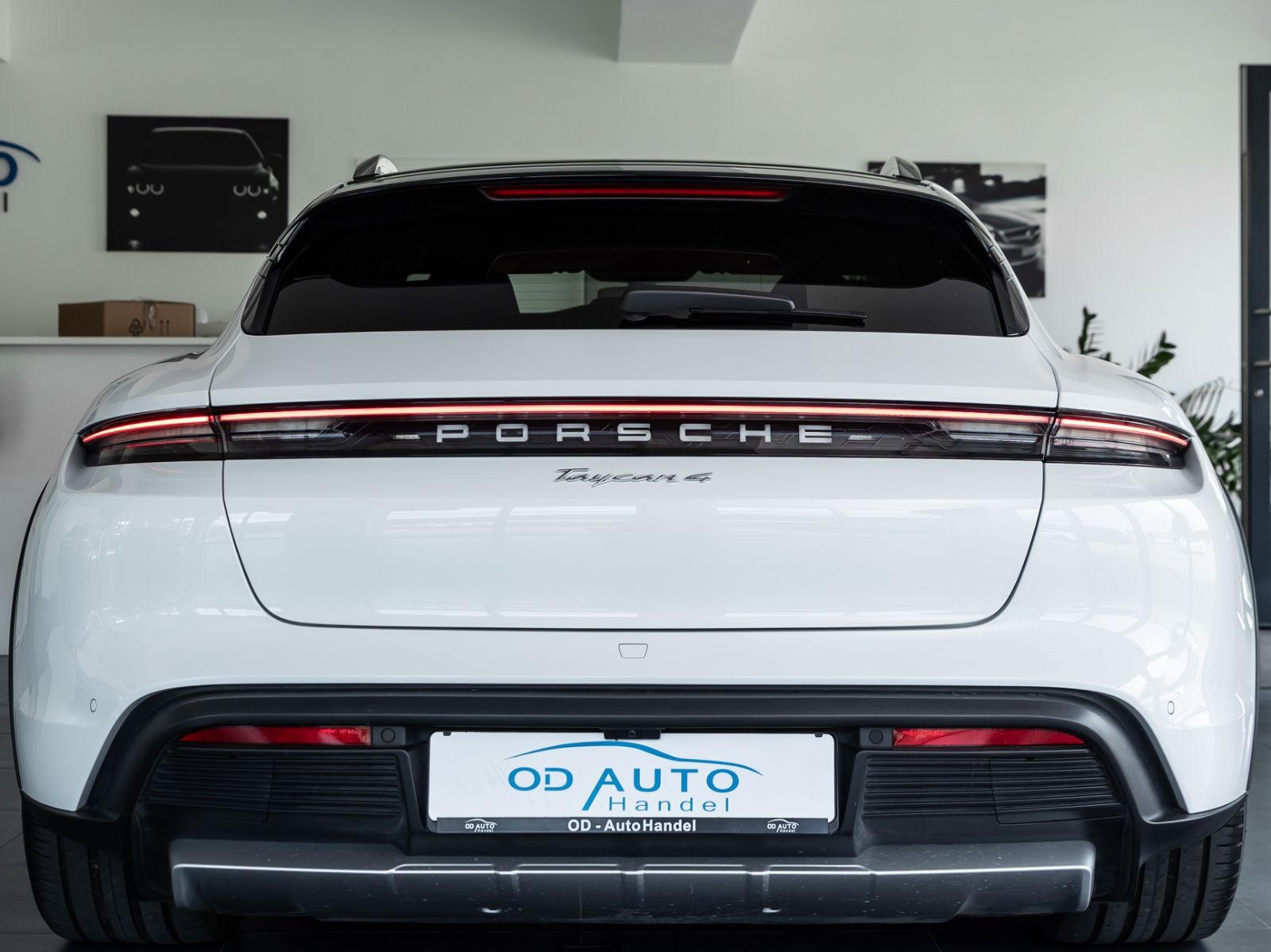 Porsche Taycan 4 Cross Turismo Pano/Luft/BOSE/22KW