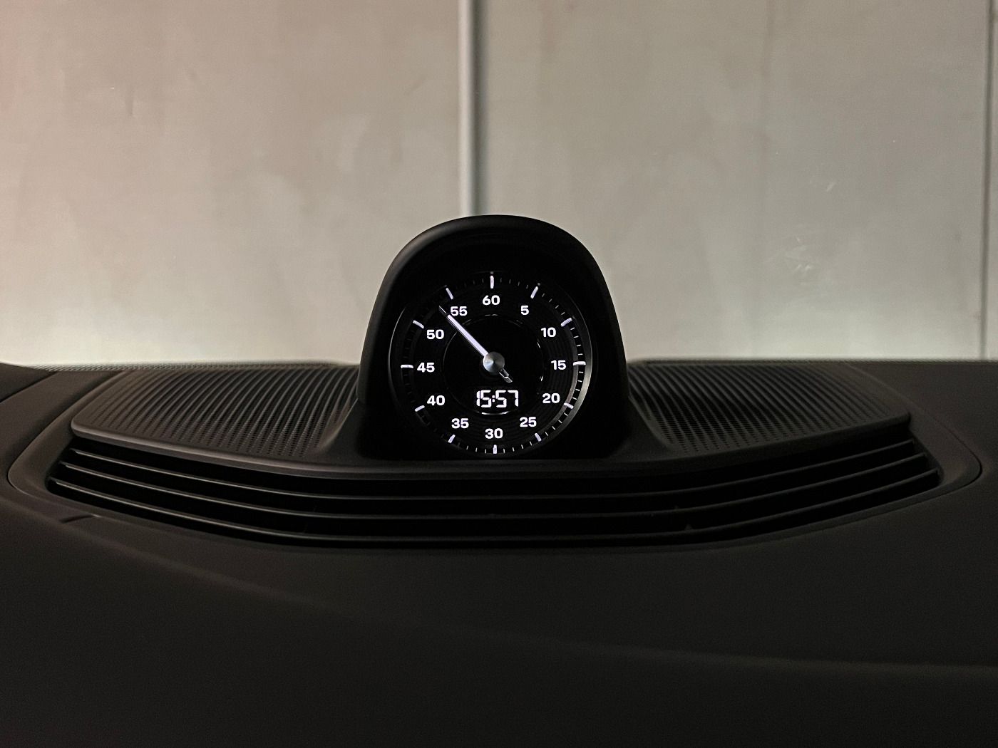 Porsche Taycan 4 Cross Turismo | InnoDrive |