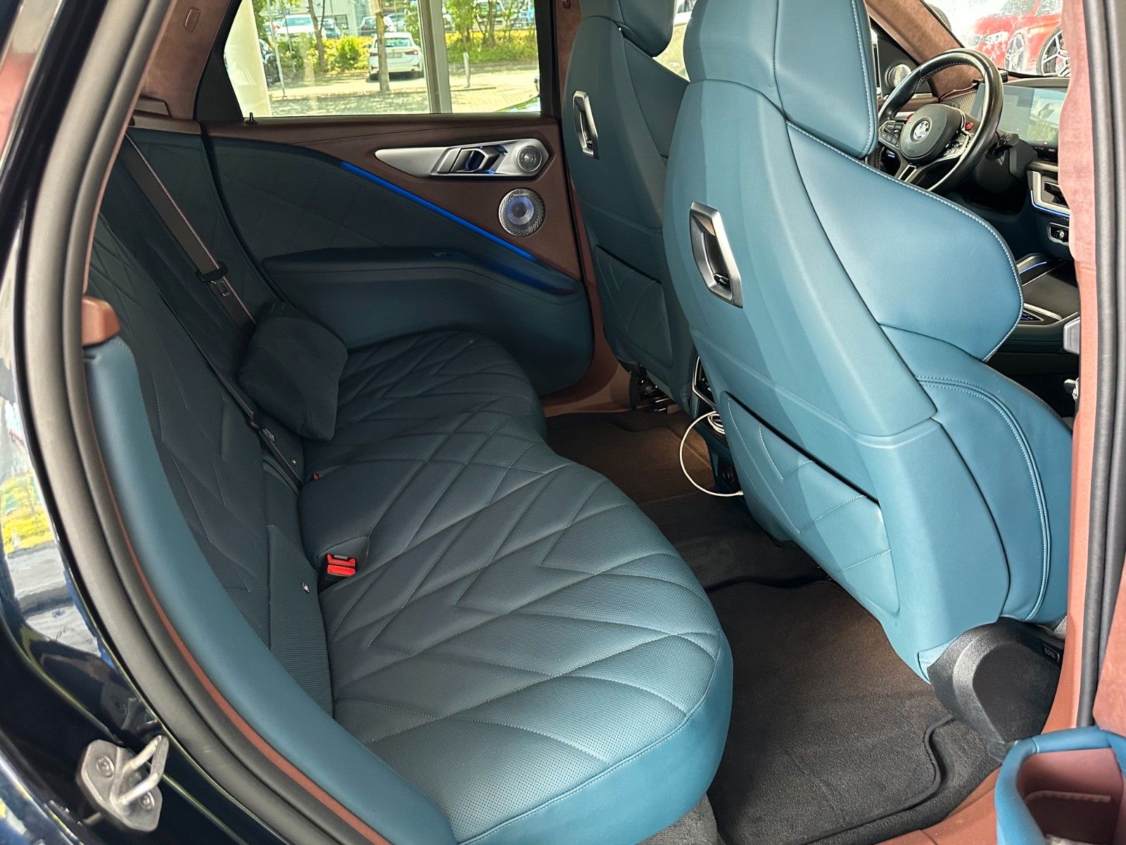 BMW XM 4.4 +Bowers/Wilkens +AHK +Multifunkt.sitze