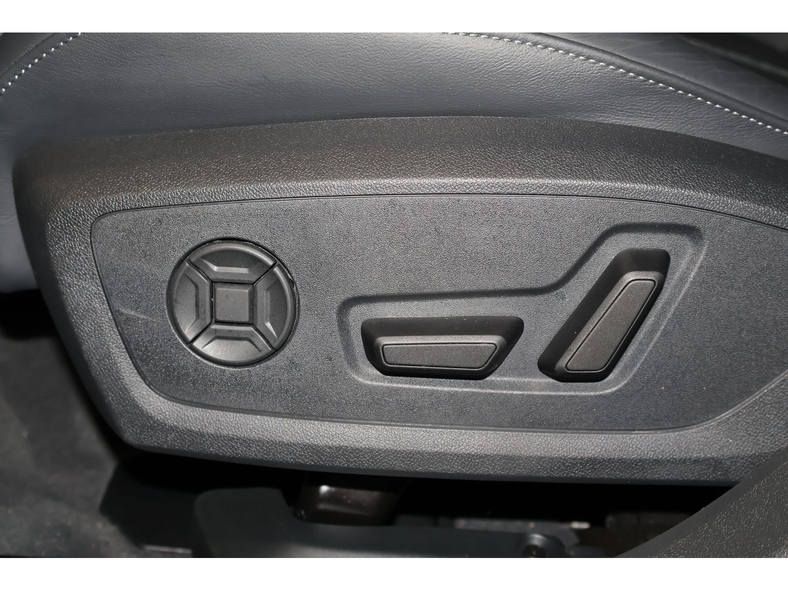 Audi A6 LimoTFSI quattro*2x S line*UPE92*Matrix*HuD*B