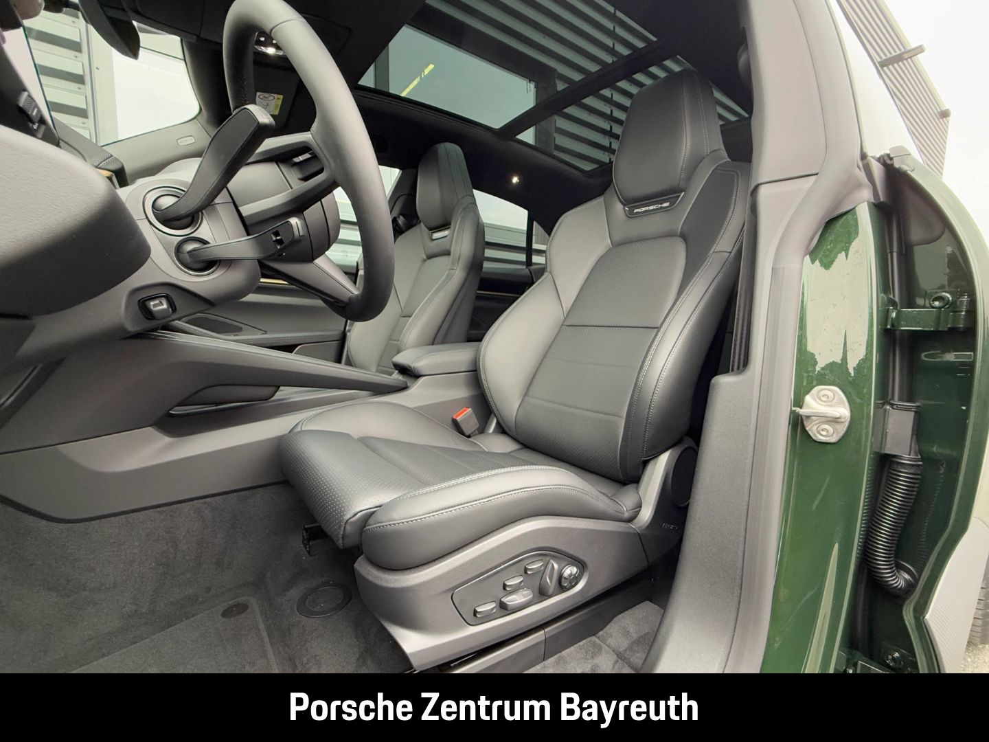Porsche Macan 4S *AHV*MATRIX*INNO*LUFTFEDER.*HEADUP*BOSE