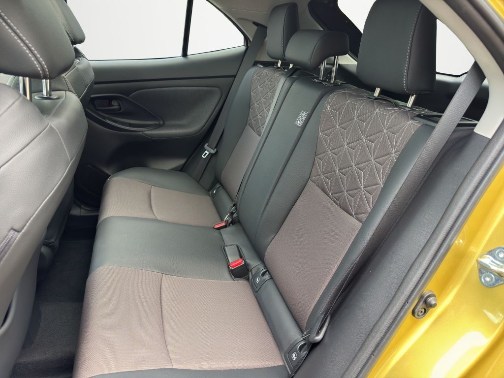 Toyota Yaris Cross Hybrid 1.5 VVT-i AWD-i Elegant *GJR*