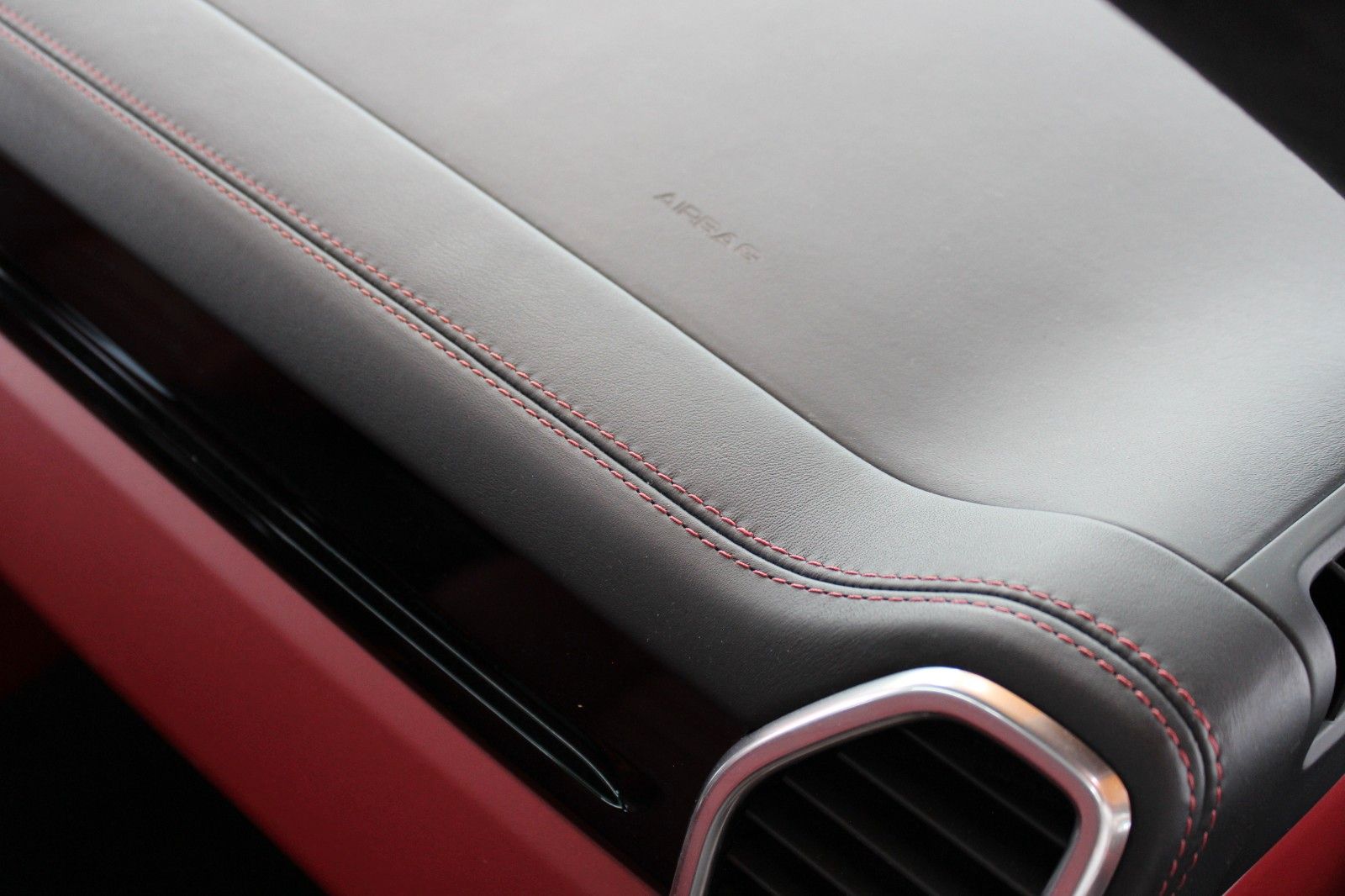 Porsche Cayenne Turbo Sport Design Kreide Approved 201T€