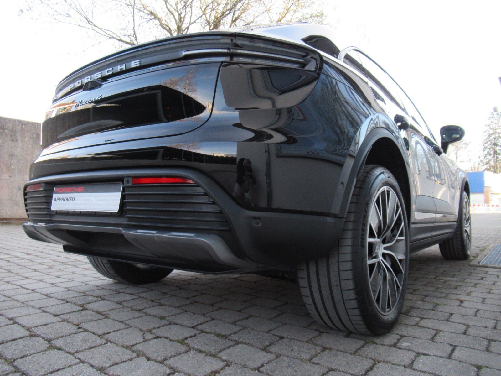 Porsche MACAN 4e HEAD-UP - Samsaru's Car Outlet