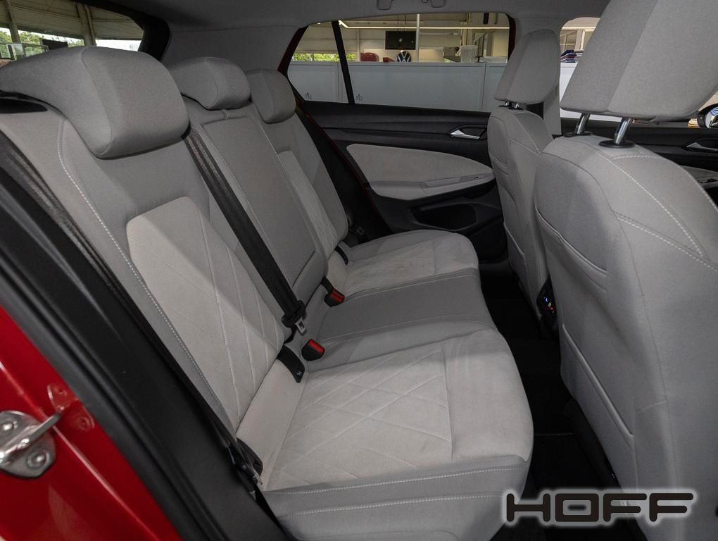 Volkswagen Golf VIII Style 1.5 eTSI DSG - Samsaru's Car Outlet