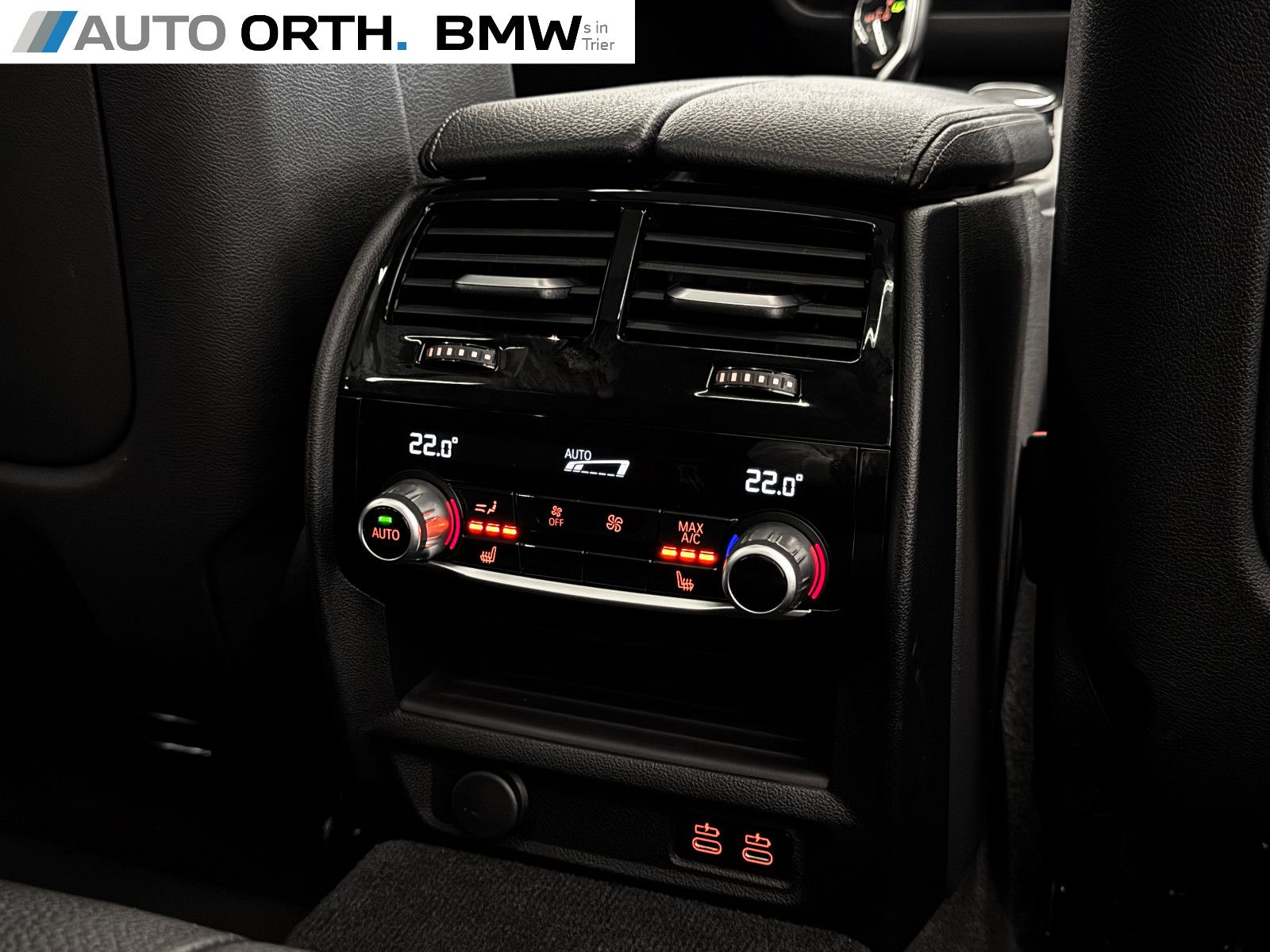 BMW 530d xDrive Touring PANO ST-HZG MASSAGE SITZLÜFT