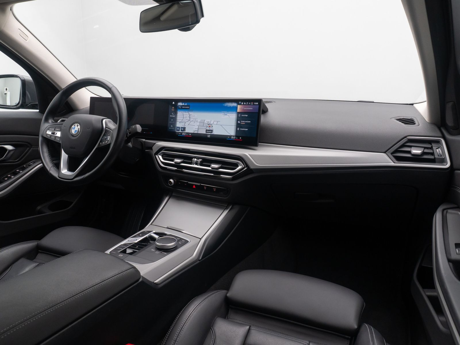 BMW 330i xD Komfort DAB HiFi Leder M Sport 19Zoll