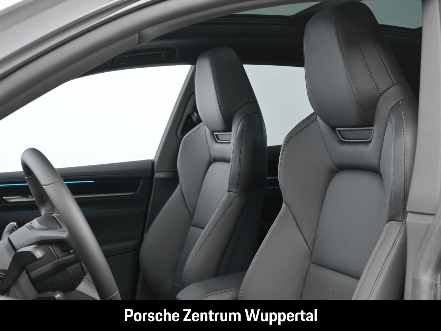 Porsche Macan 4 LED-Matrix Surround-View Abstandstempoma