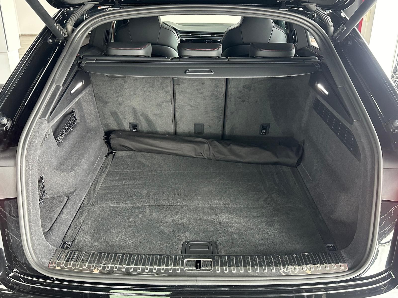 Audi RSQ8 KERAMIK Nachtsicht Pano AHK 360° B&O