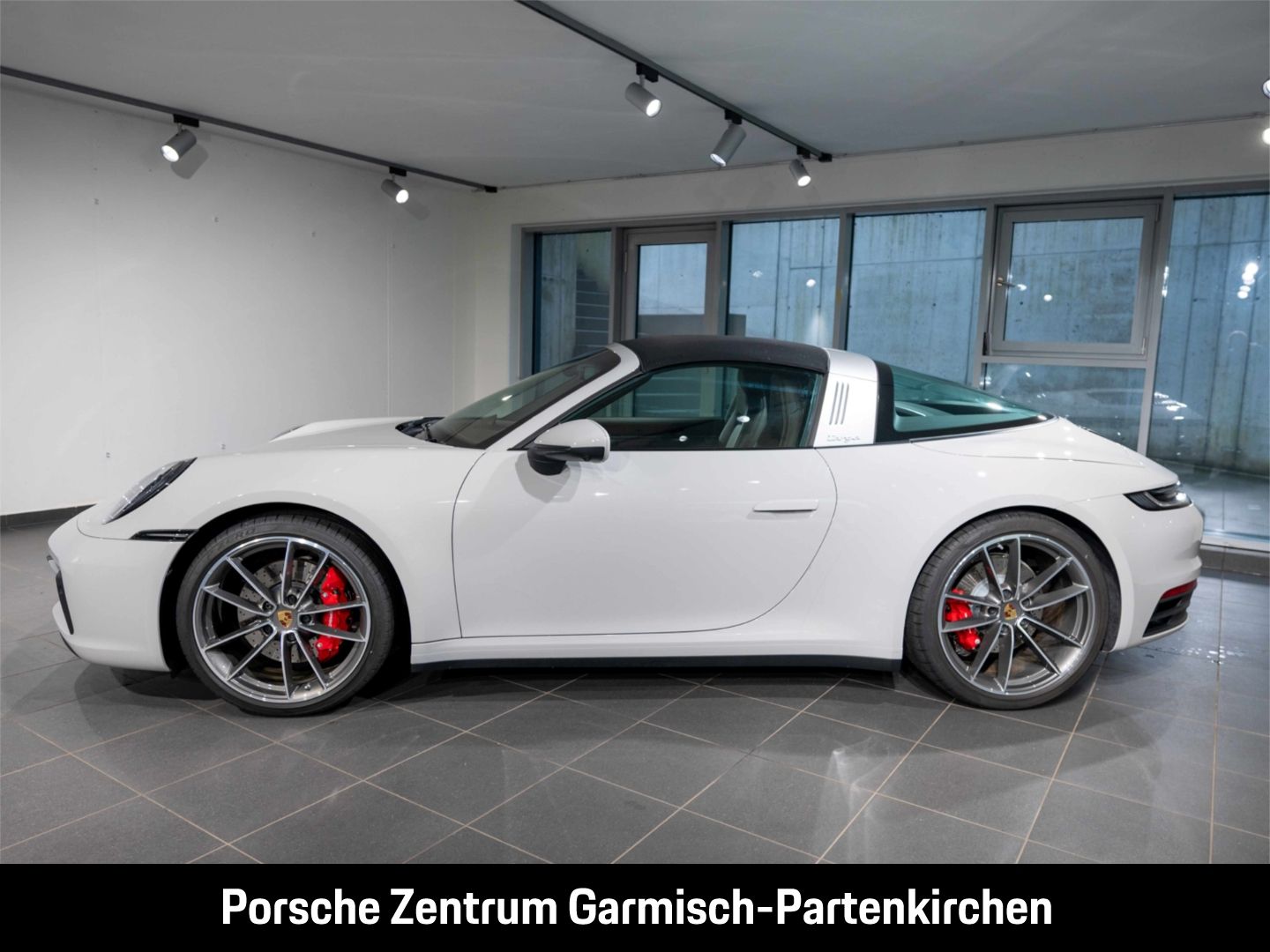 Porsche 992 911 Targa 4S 360 Grad Kamera Lenkradheizung