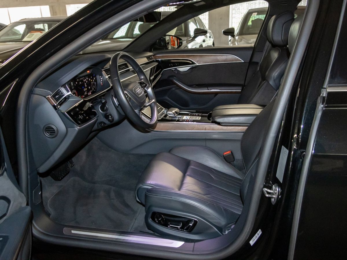 Audi A8 60 TFSI e qu - Samsaru's Car Outlet