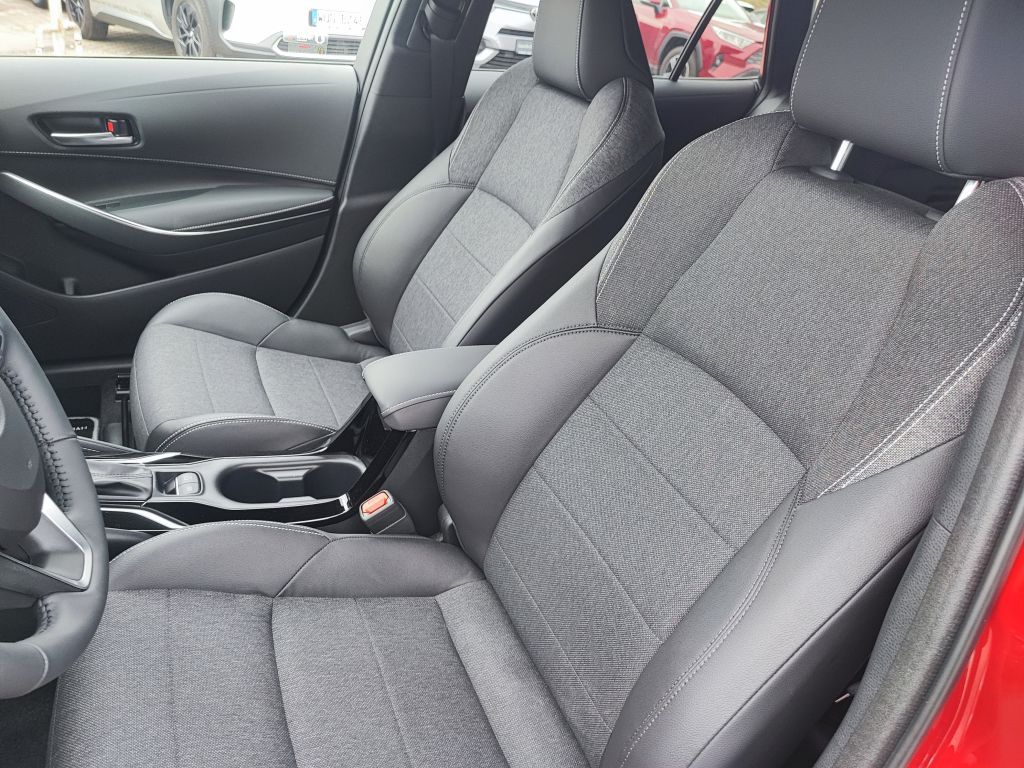 Toyota Corolla 2.0 Hybrid Touring Sports - Samsaru's Car Outlet