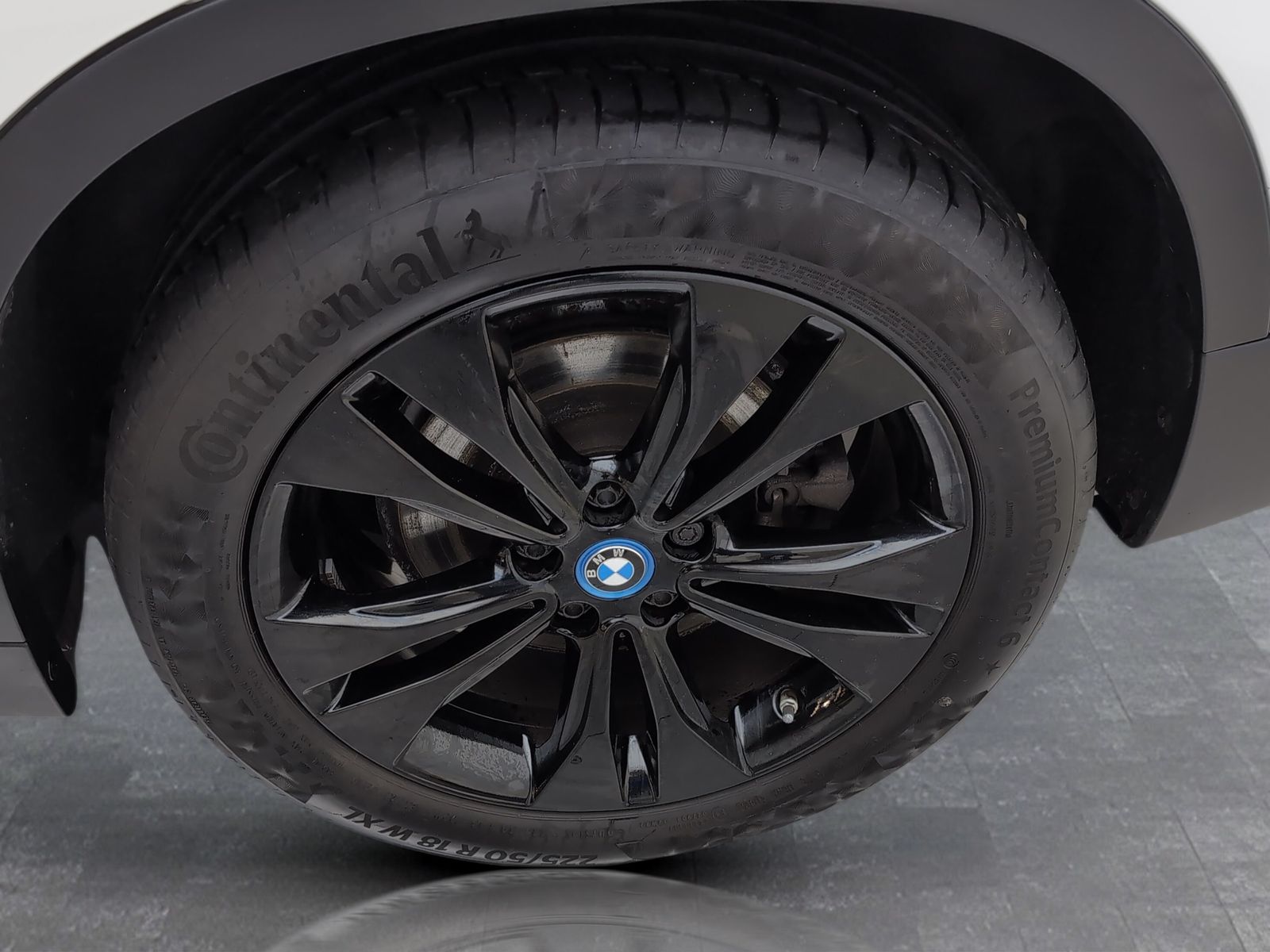 BMW X1 xDrive25e Sport Line - Samsaru's Car Outlet
