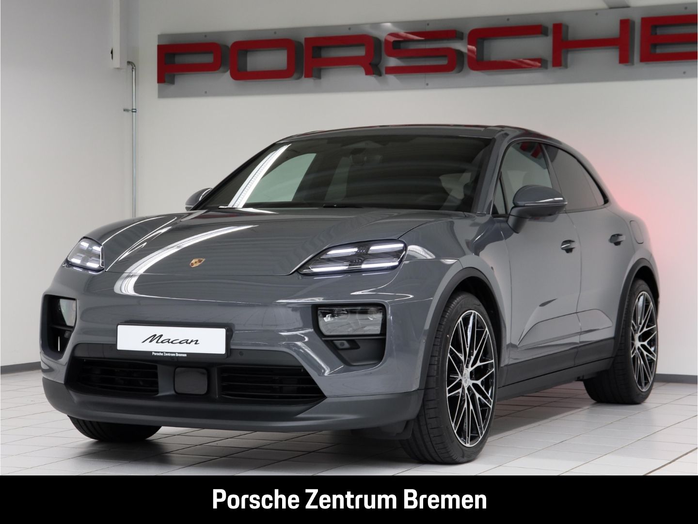Porsche Macan Electric 4 Bose Matrix LED Panorama 22 Zol