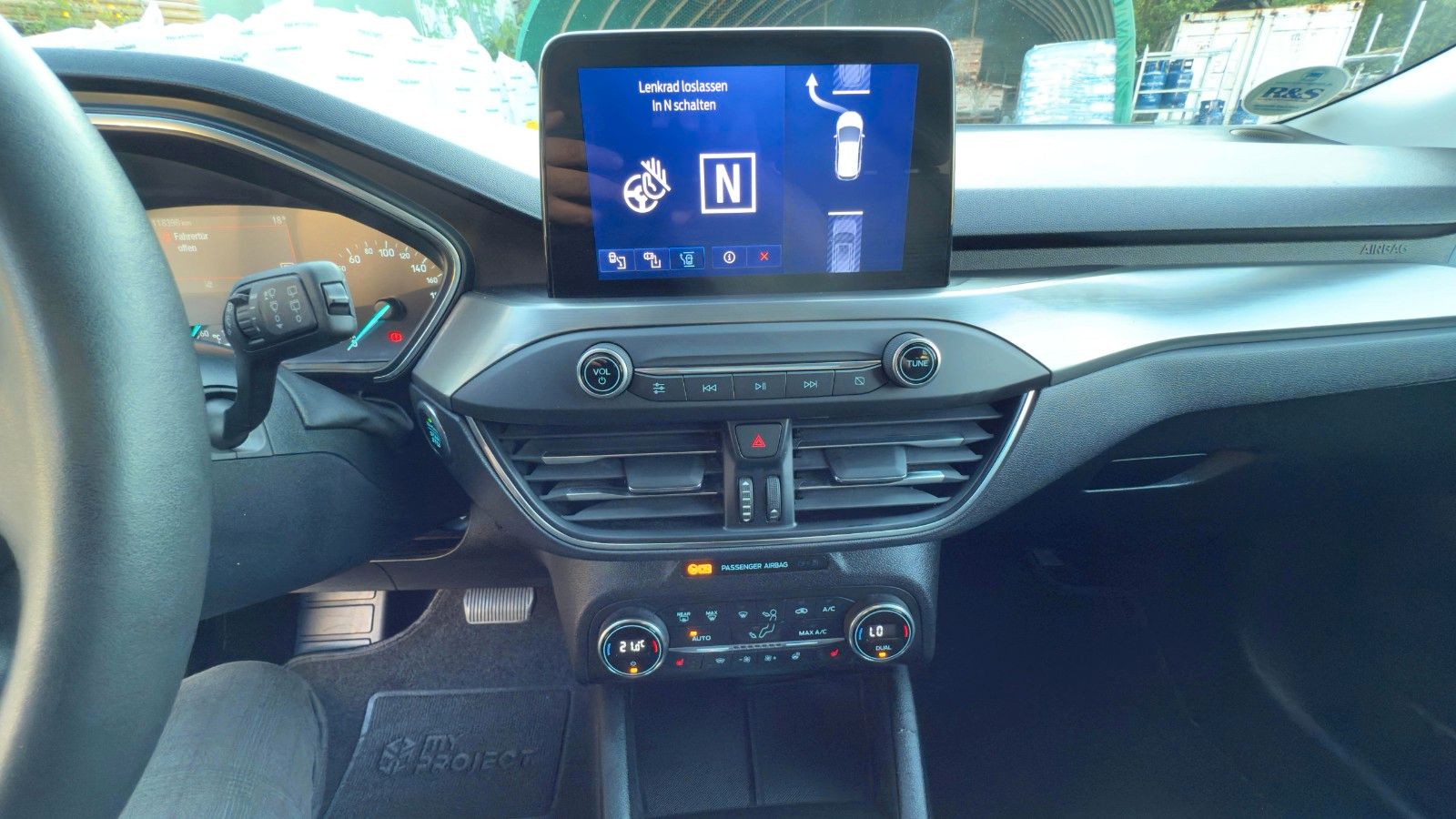 Ford Focus 2,0 - Samsaru's Car Outlet