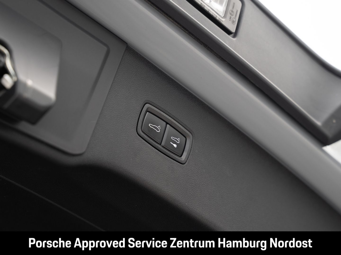 Porsche Cayenne Pano PASM Sportabgas. BOSE HD-Matrix-LED