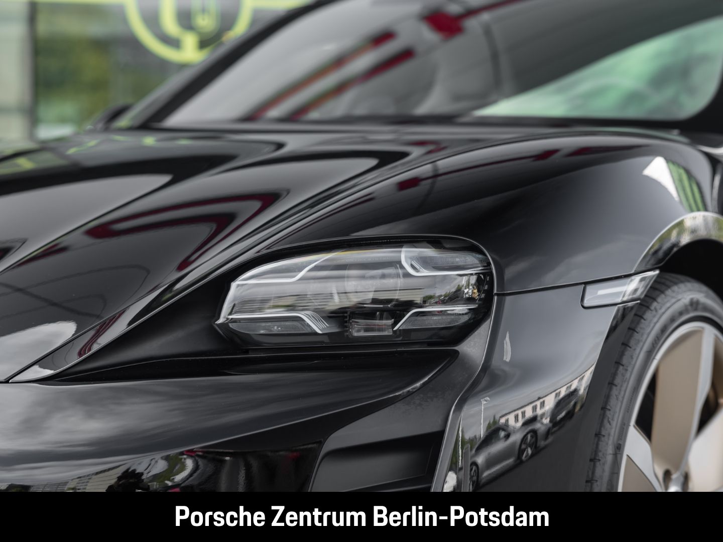 Porsche Taycan GTS Sport Turismo Burmester Panoramadach