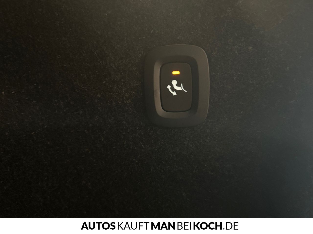 Volvo XC40 B3 DKG Core AHK LED SHZ/LHZ NAVI PDC/CAM!