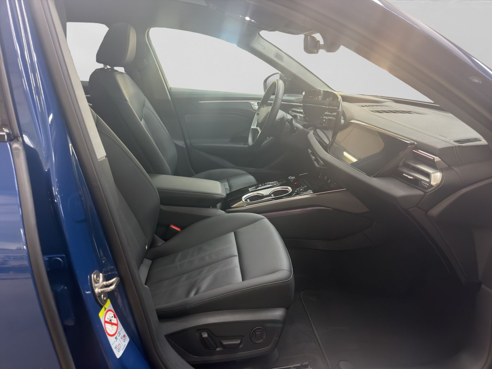 Audi A6 Avant TDI Q S LINE PANO LEDER MATRIX BuO