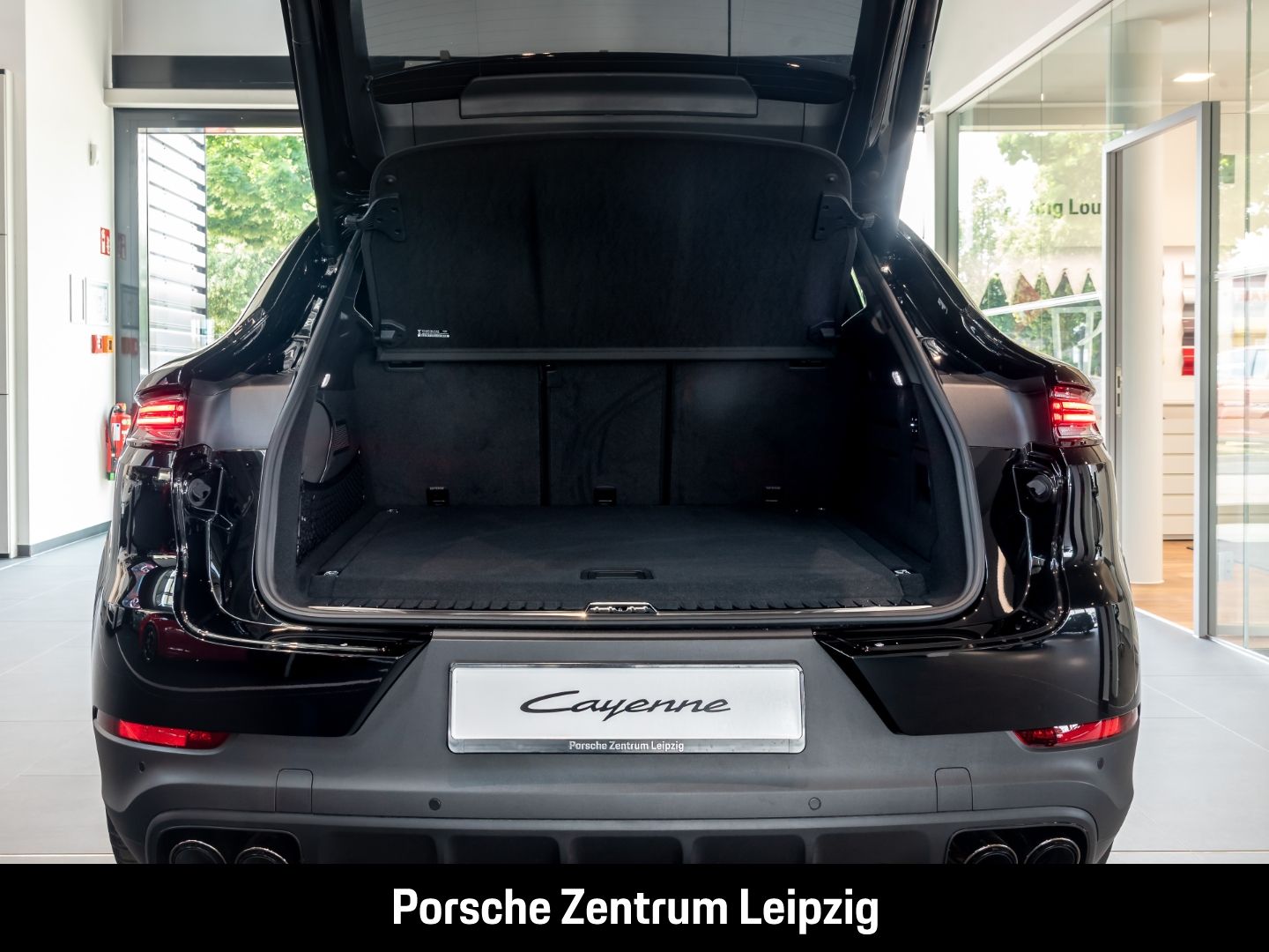 Porsche Cayenne E-Hybrid Coupe AHK Matrix Bose Abstandst