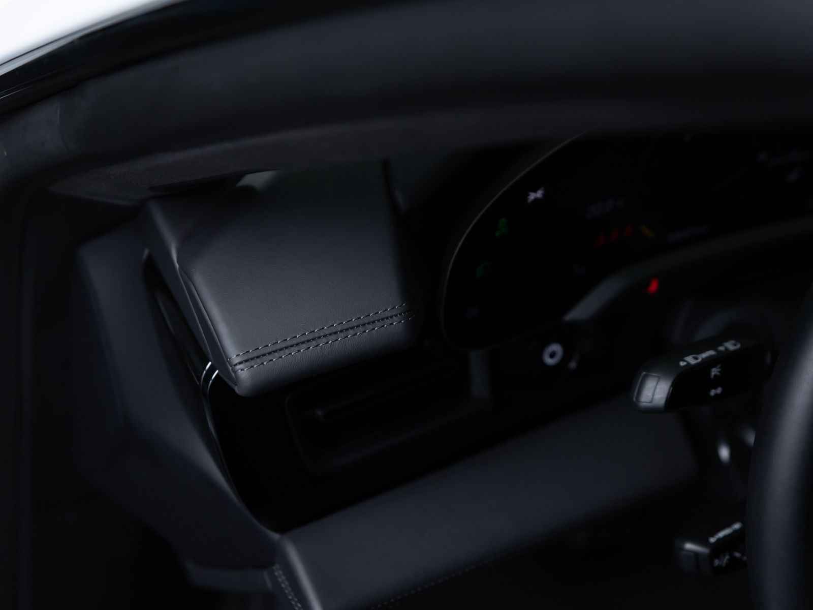 Porsche Taycan GTS Sport Turismo SPORTDESIGN CARBON*PANO