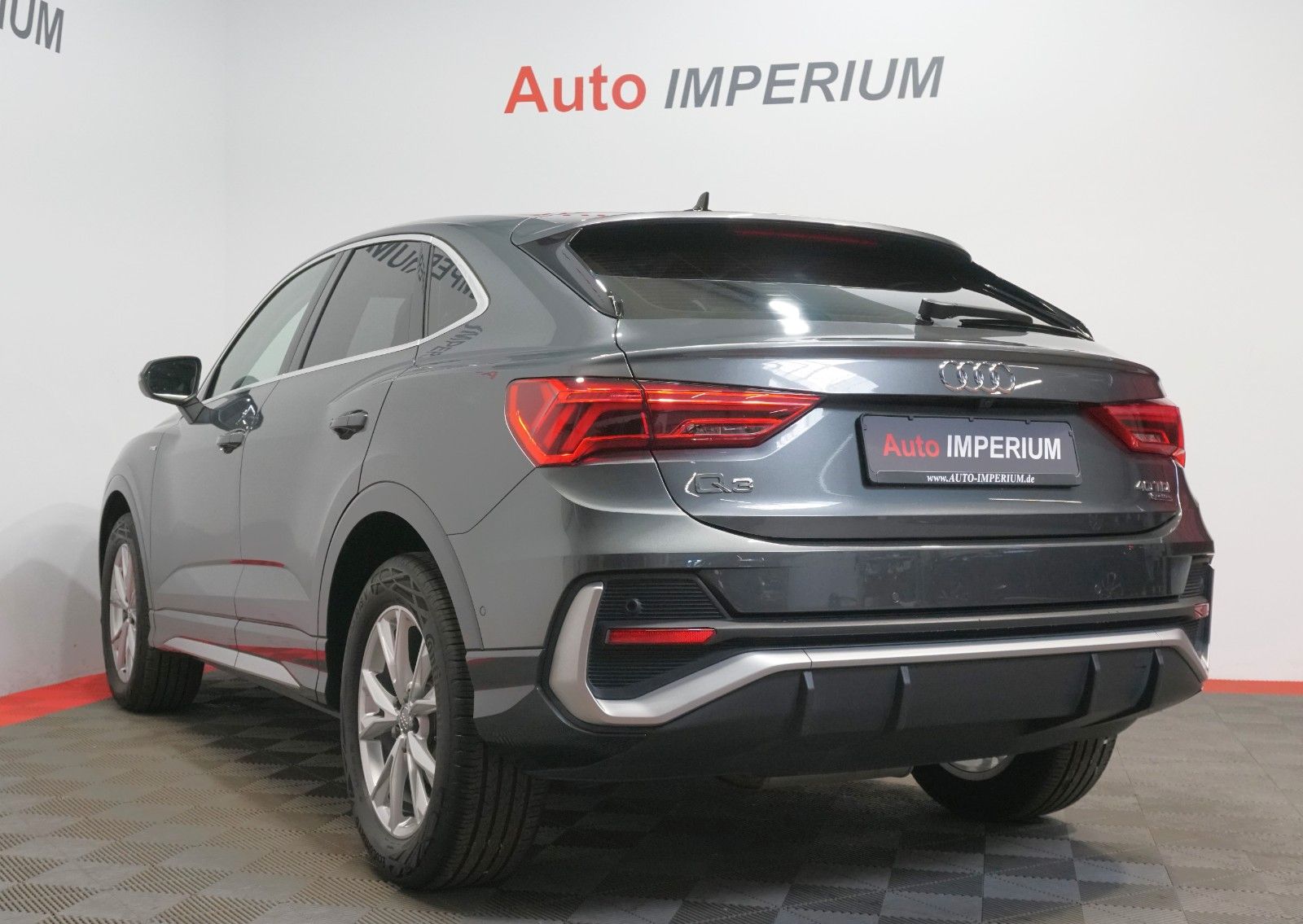 Audi Q3 Sportback 40 TDI quattro S line - Samsaru's Car Outlet