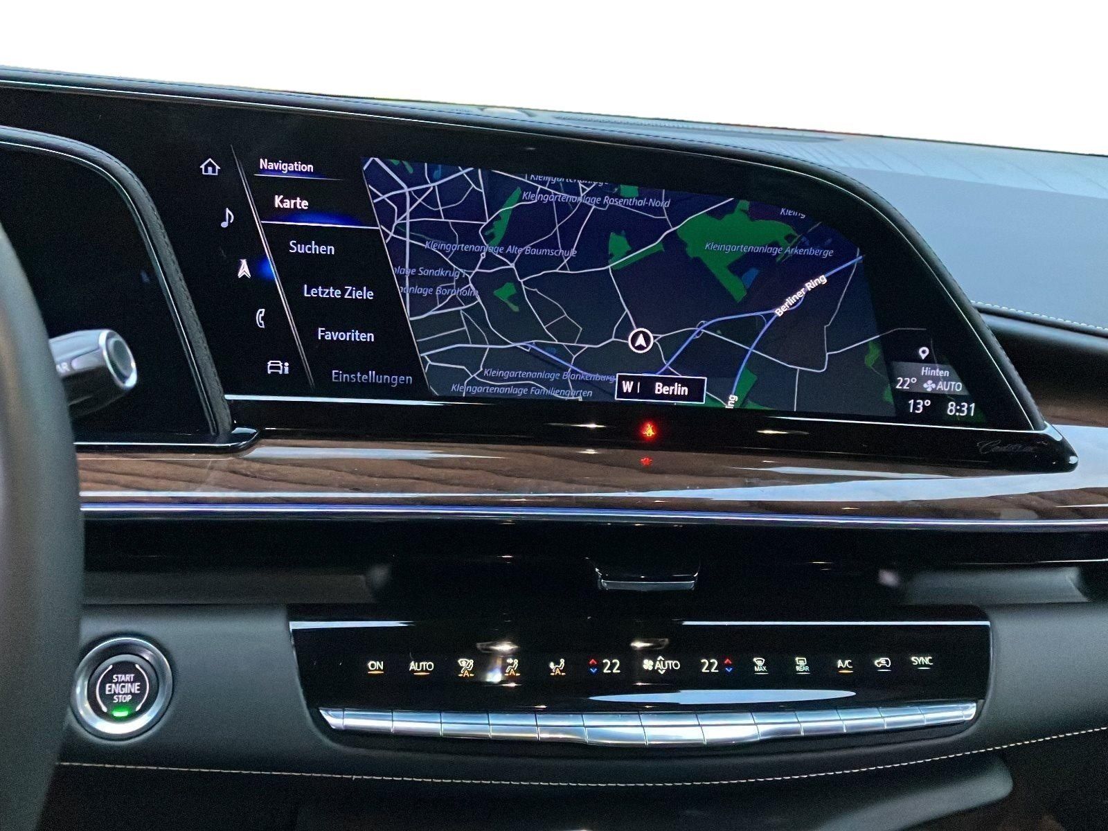 Cadillac Escalade Sport Platinum AWD *Voll*