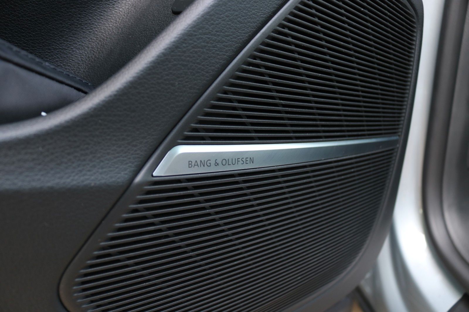 Audi RS Q8 /Pano/Keramik/Dynamic+/B&O/Massage/Matrix/