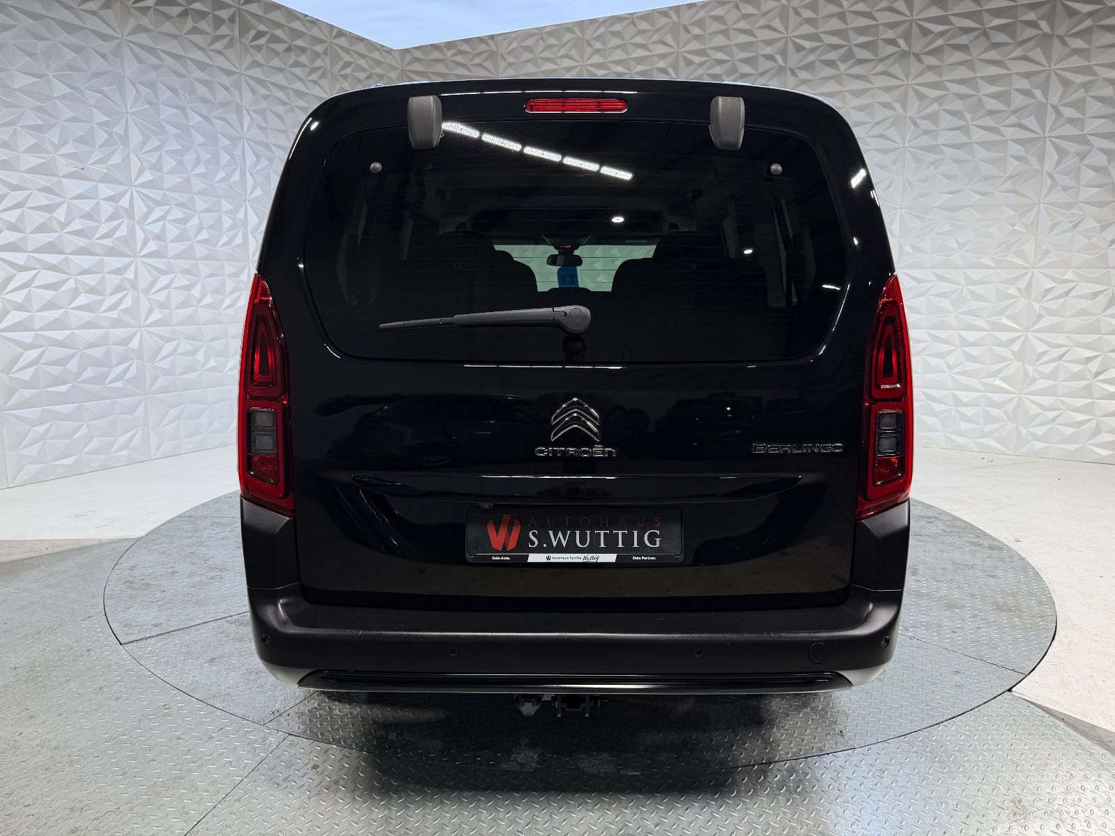 Citroën Berlingo XL BlueHDi 130 EAT8 SHINE+ANHÄNGERKUP.+