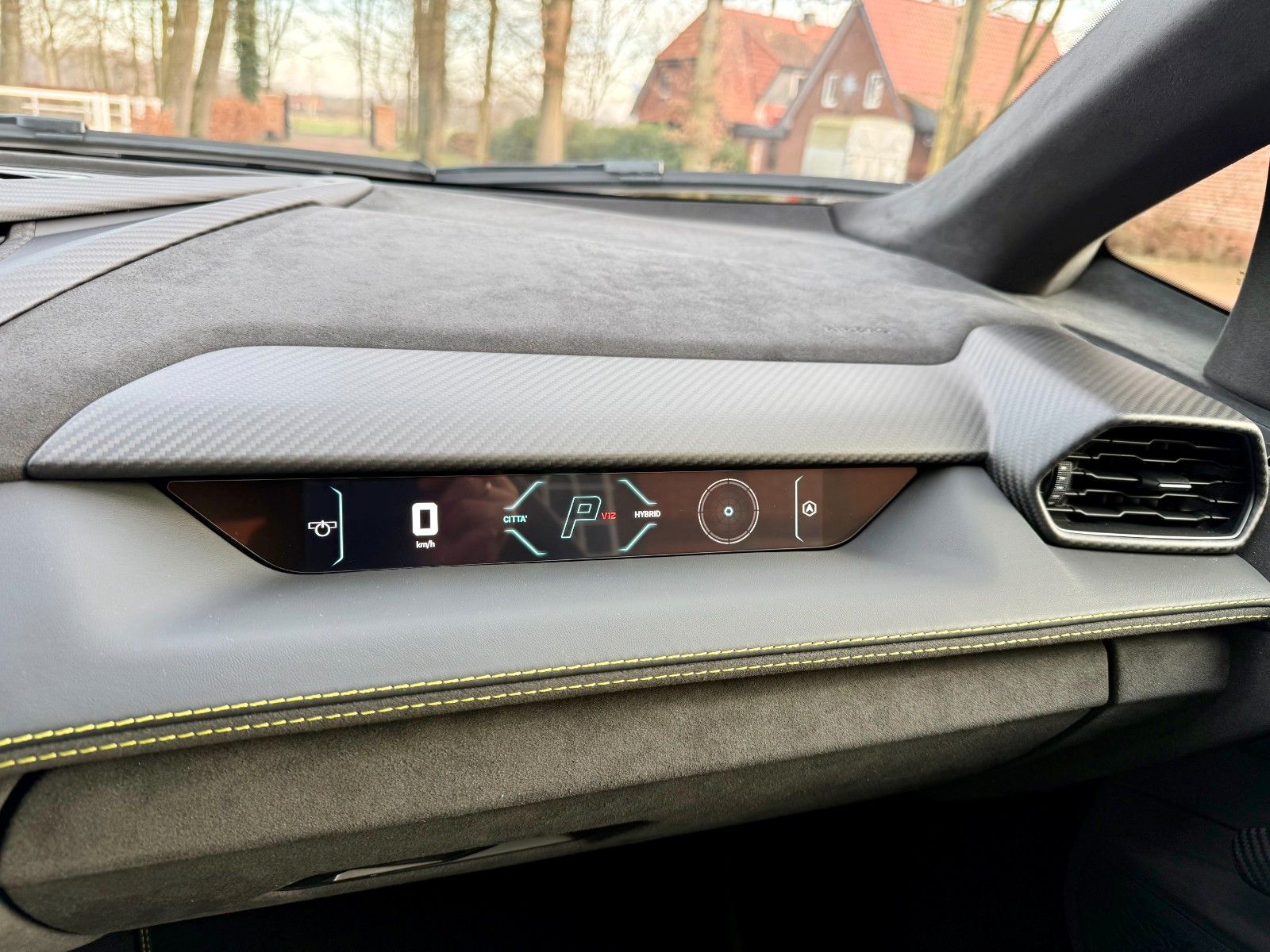 Lamborghini Revuelto V12 MY26/Carbon/PassengerDis/CorsaTex