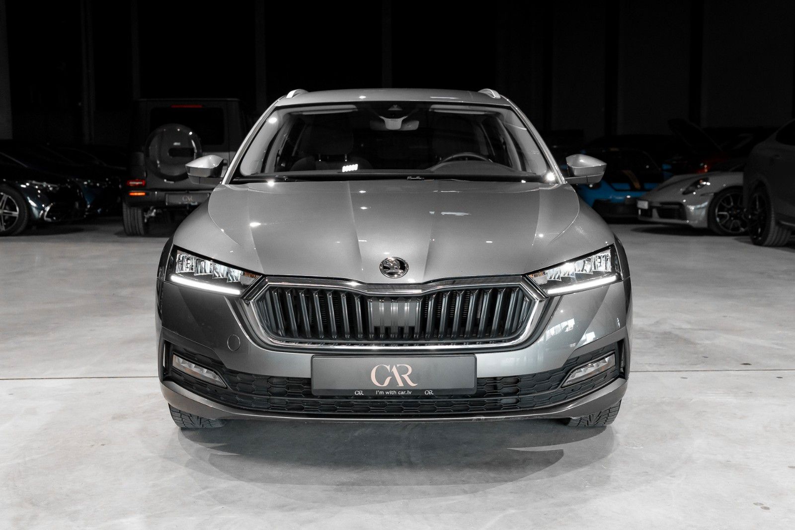 Skoda Octavia Combi 2.0 TDI - Samsaru's Car Outlet