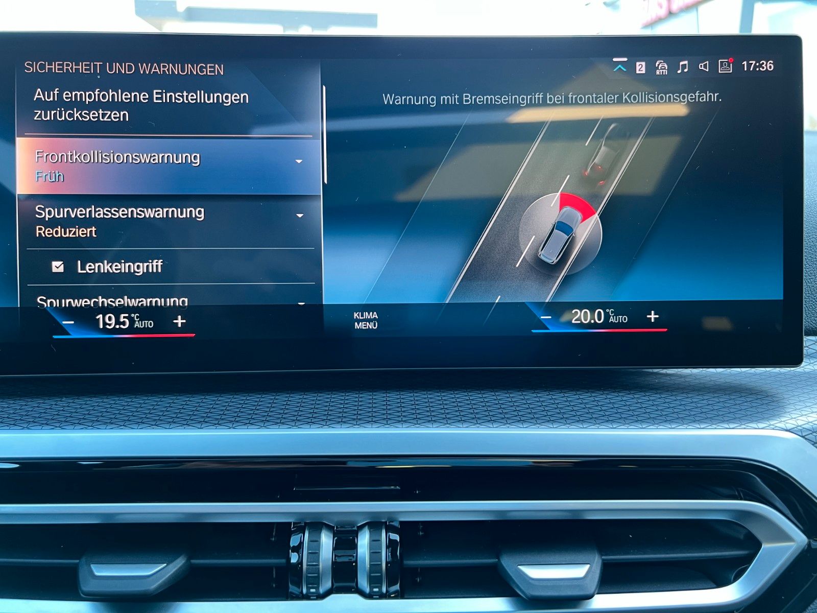 BMW 320d xDrive M Sport*360°HUD*Pano*HK*Standhzg*ACC