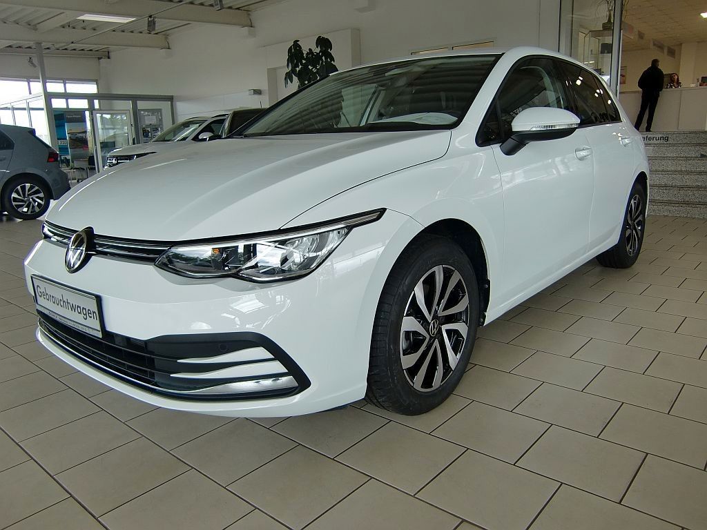 Volkswagen Golf VIII 1.5TSI Active - Samsaru's Car Outlet