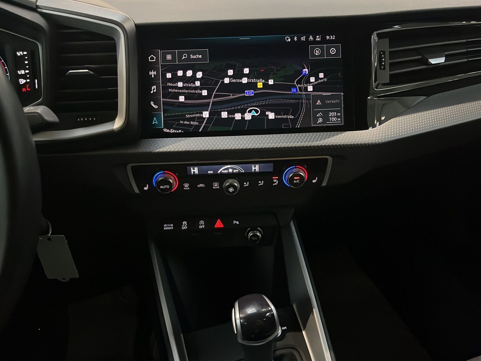 Audi A1 Sportback allstreet 1.0 TFSI s-tonic, LED, vi